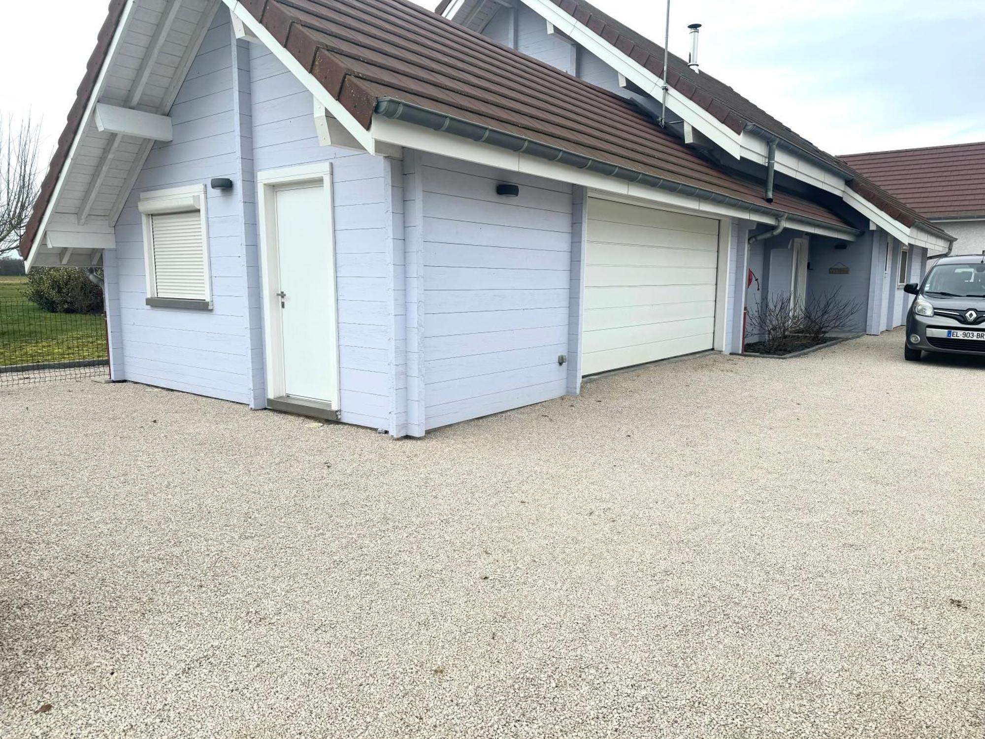 Gite De Mortagne, Chalet Avec Piscine - By Primo C0Nciergerie Gigny-sur-Saone Bagian luar foto